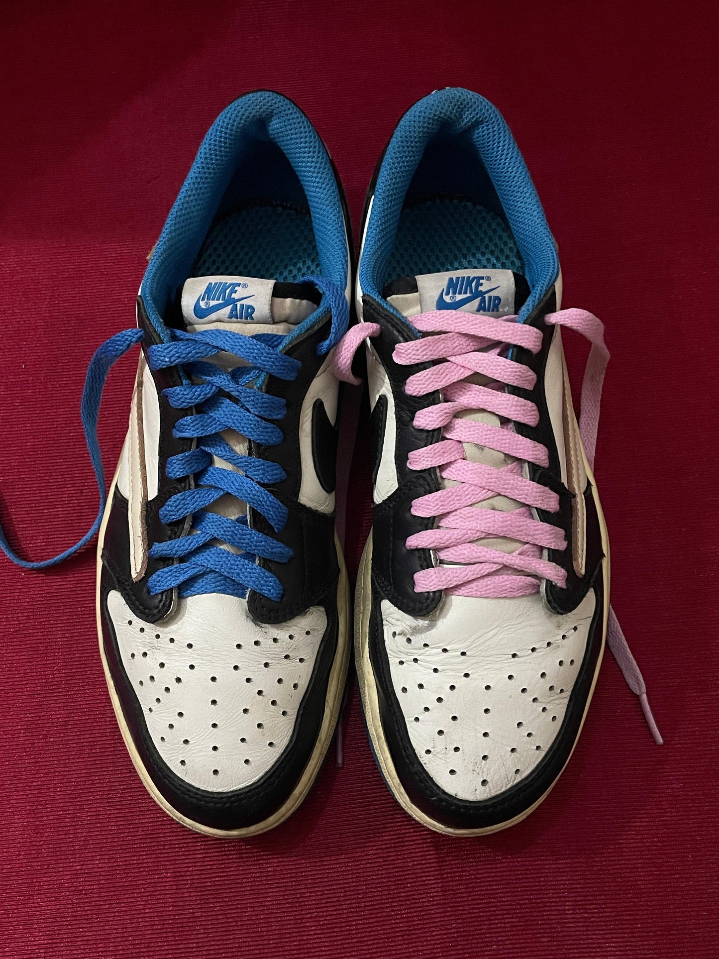 NIKE AIR JORDAN 1 FRAGMEN X TRAVIS SCOTT