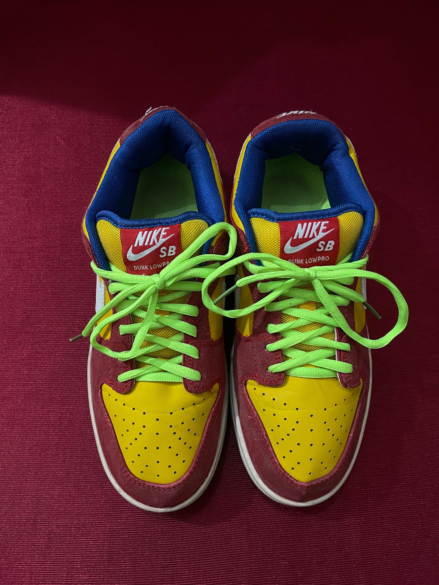 NIKE SB DUNK LOW BART SIMPSON