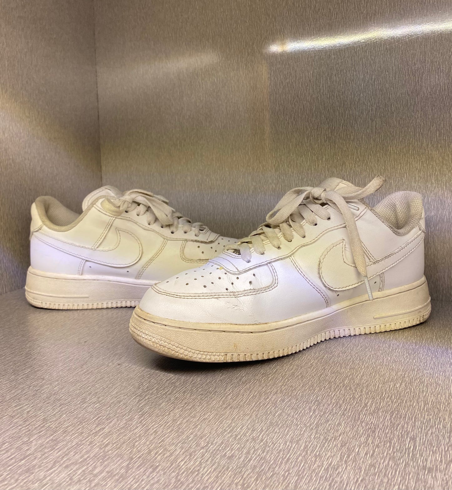 NIKE AIRFORCE 1