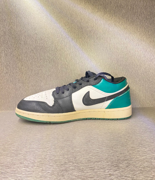 NIKE AIR JORDAN 1 RETRO LOW MYSTIC GREEN
