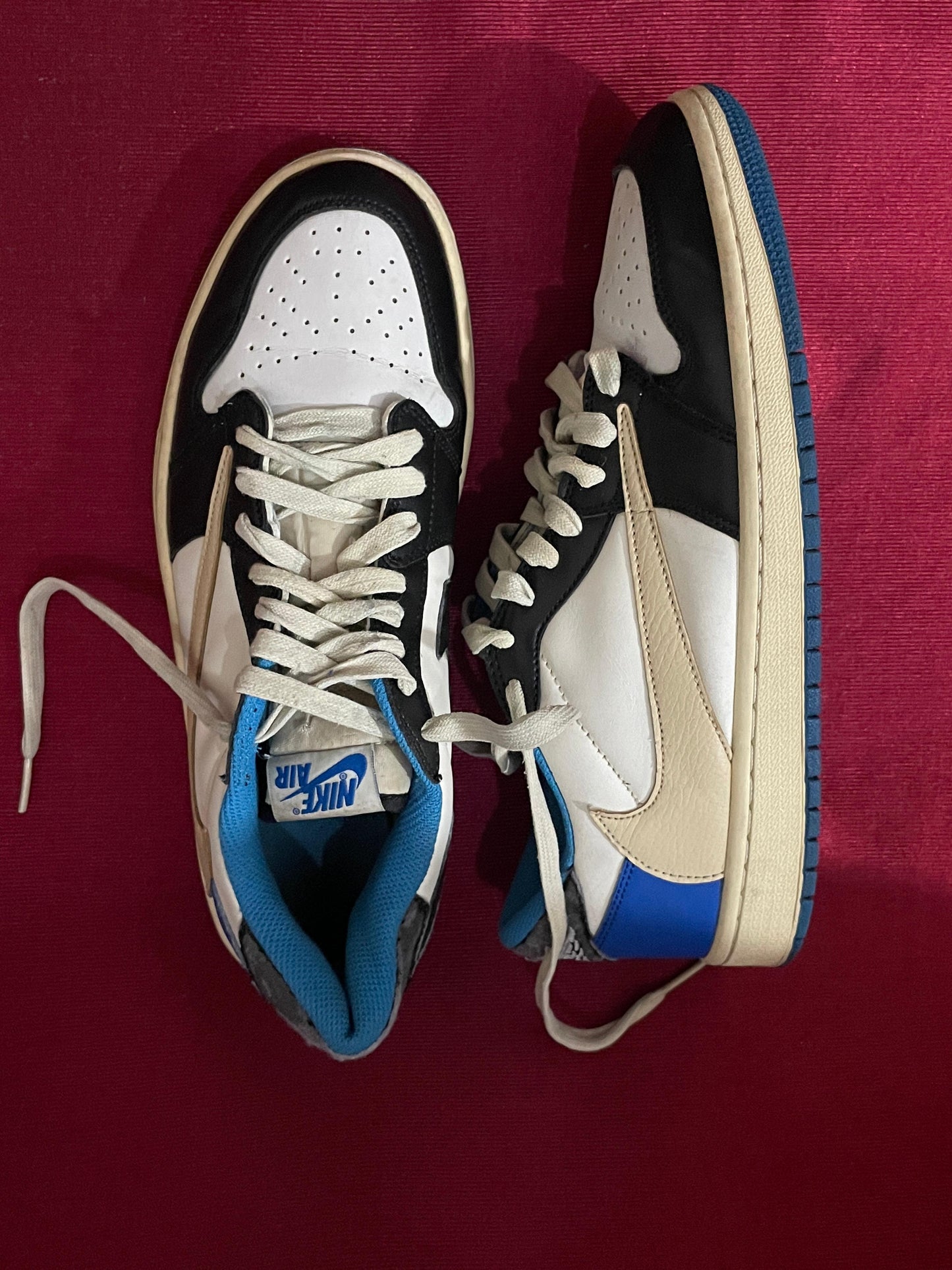 NIKE AIR JORDAN 1 FRAGMEN X TRAVIS SCOTT