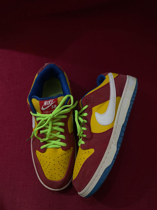 NIKE SB DUNK LOW BART SIMPSON
