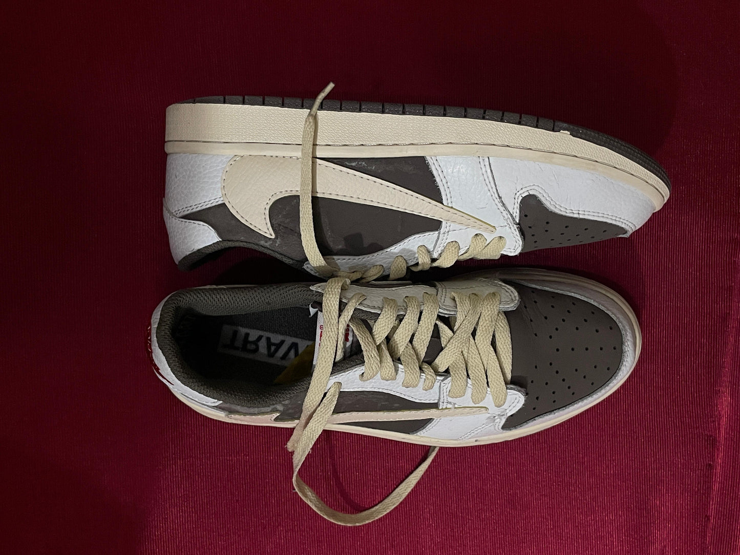 JORDAN 1 LOW TRAVIS SCOTT OLIVE GREEN