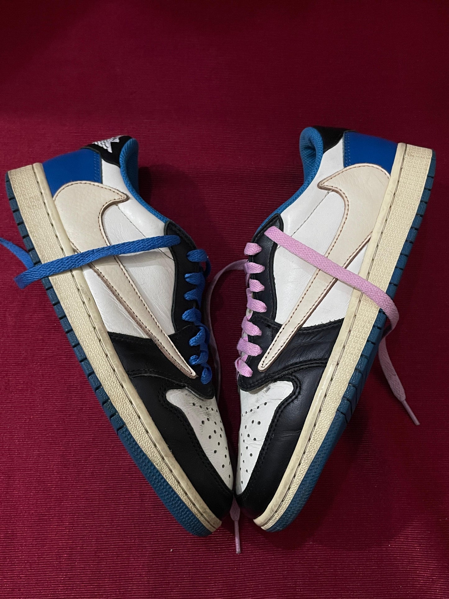 NIKE AIR JORDAN 1 FRAGMEN X TRAVIS SCOTT