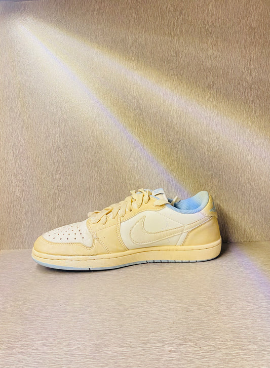 TRAVIS SCOTT X NIKE JORDAN 1