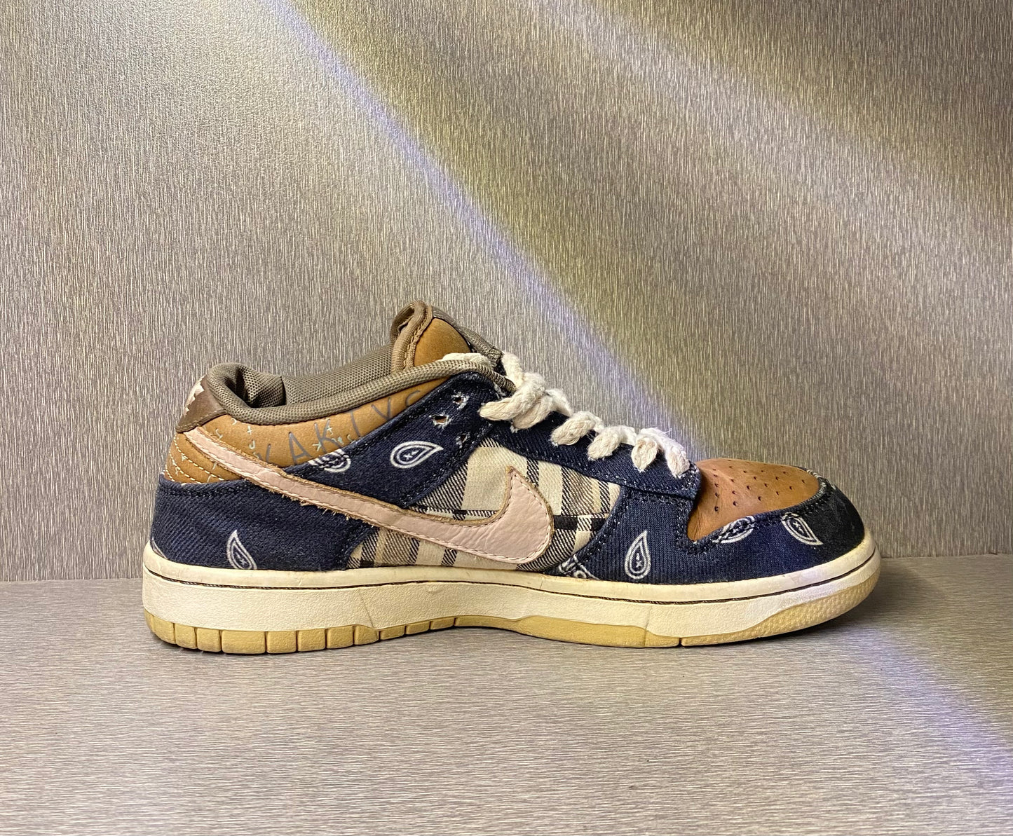 Nike SB Dunk LowX TRAVIS Premium QS SB "Cactus Jack" sneakers