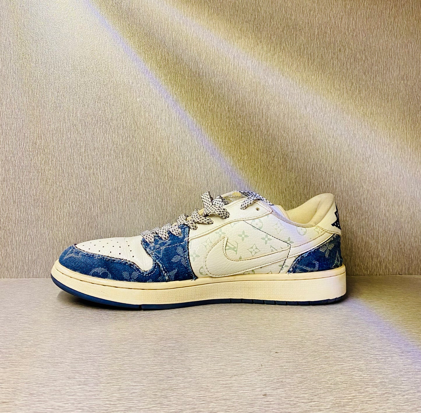 NIKE AJ1 X LOUIS VUITTON X TRAVIS(RARE🔥)