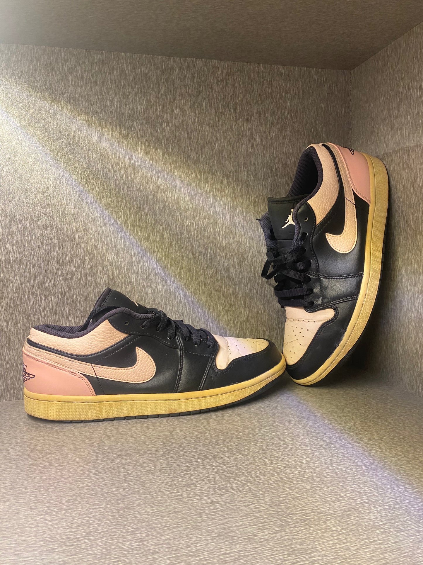 Nike air jordan 1 CRIMSON TINT