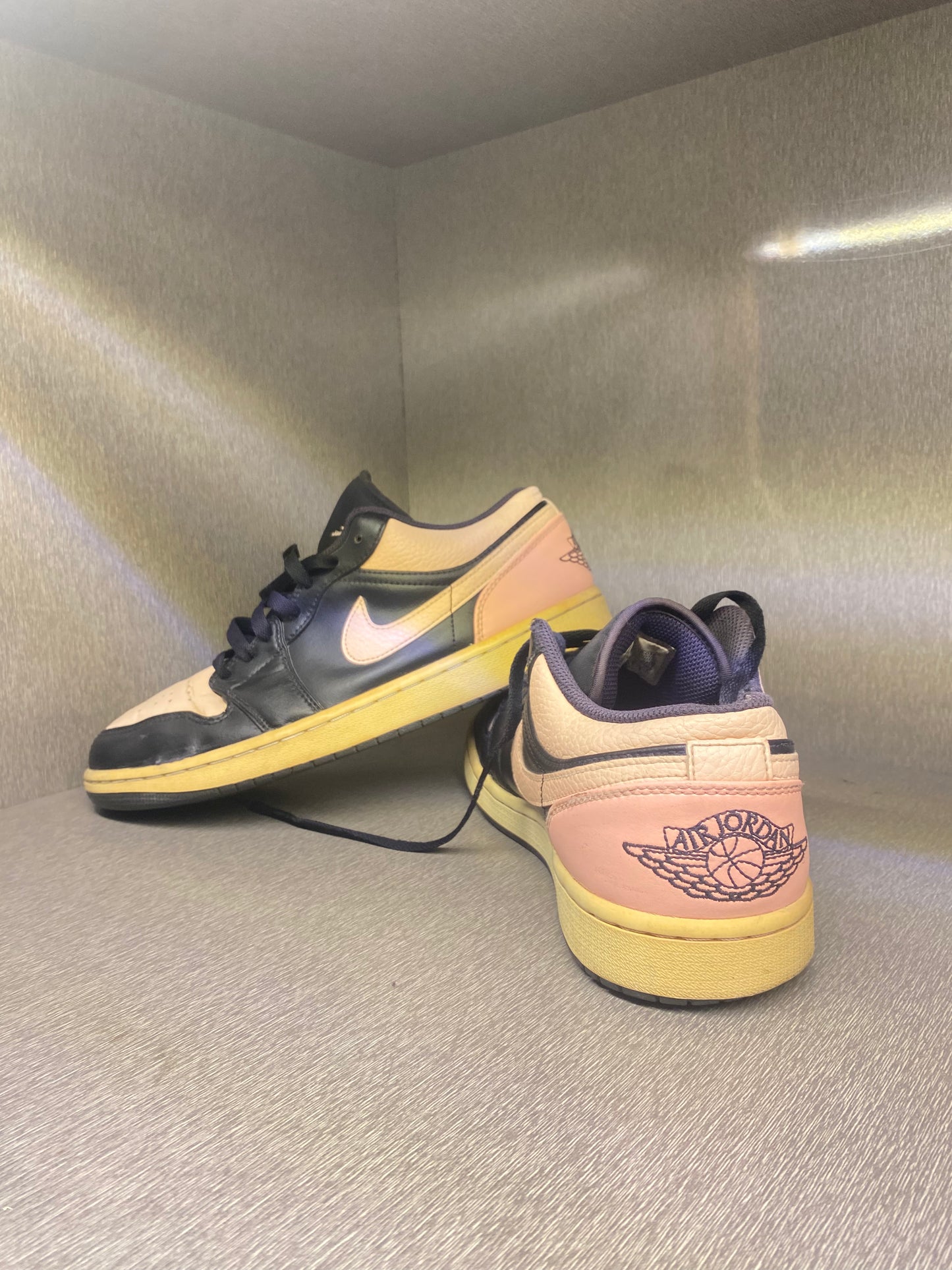 Nike air jordan 1 CRIMSON TINT