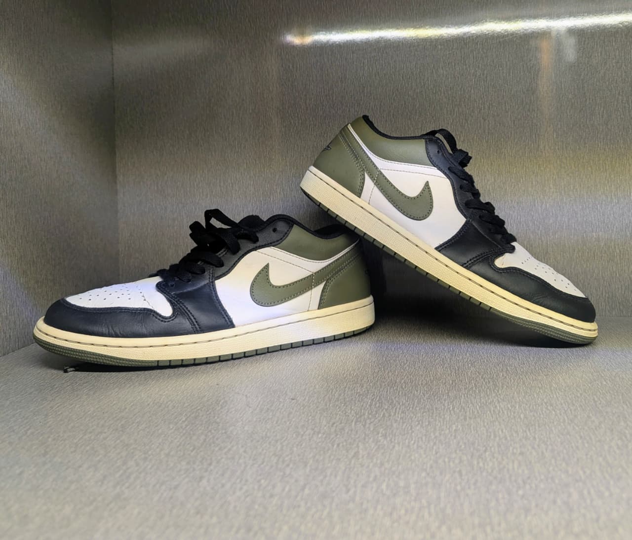 Nike Air Jordan 1 Low sneakers in the "Black Toe Medium Olive"
