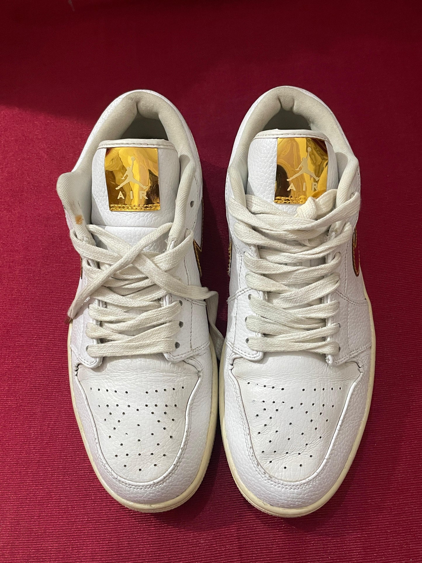 AIR JORDAN 1 LOW SE METALLIC GOLD🥶